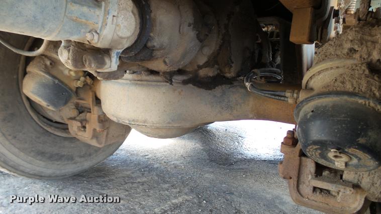 image for item DA1189 1974 Mack tank truck