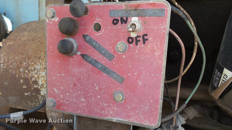 image for item DA1189 1974 Mack tank truck