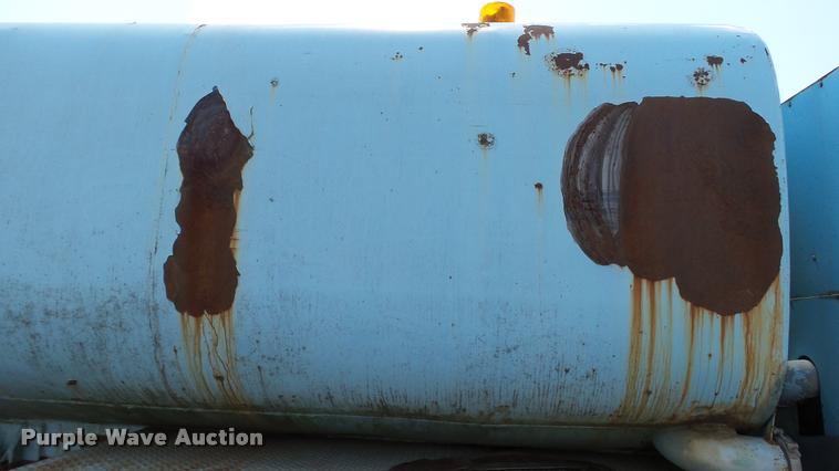 image for item DA1189 1974 Mack tank truck