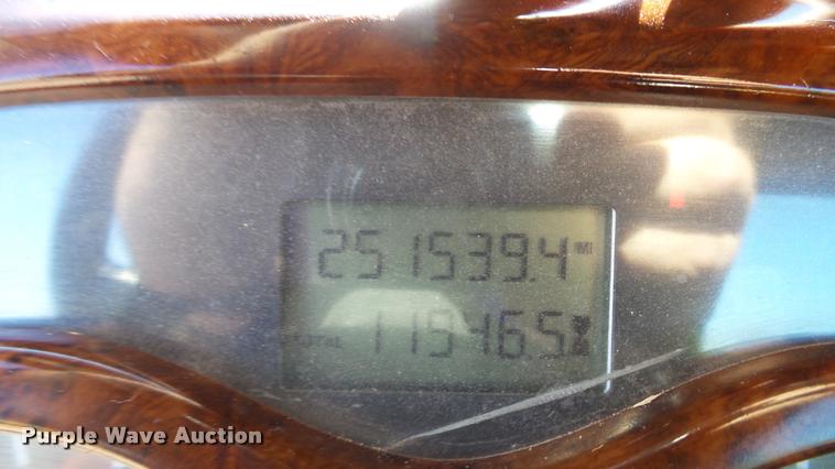 image for item DA1191 2005 Mack CHN613 semi truck