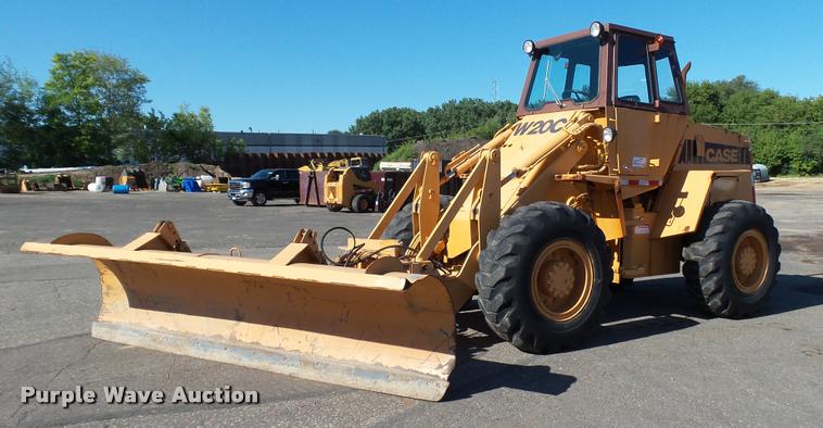 image for item DA1192 1981 Case W20 wheel loader