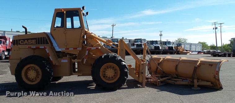 image for item DA1193 1981 Case W20 wheel loader