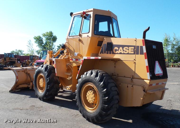 image for item DA1193 1981 Case W20 wheel loader