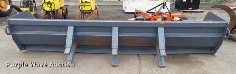 image for item DA1197 Loader snow pusher box