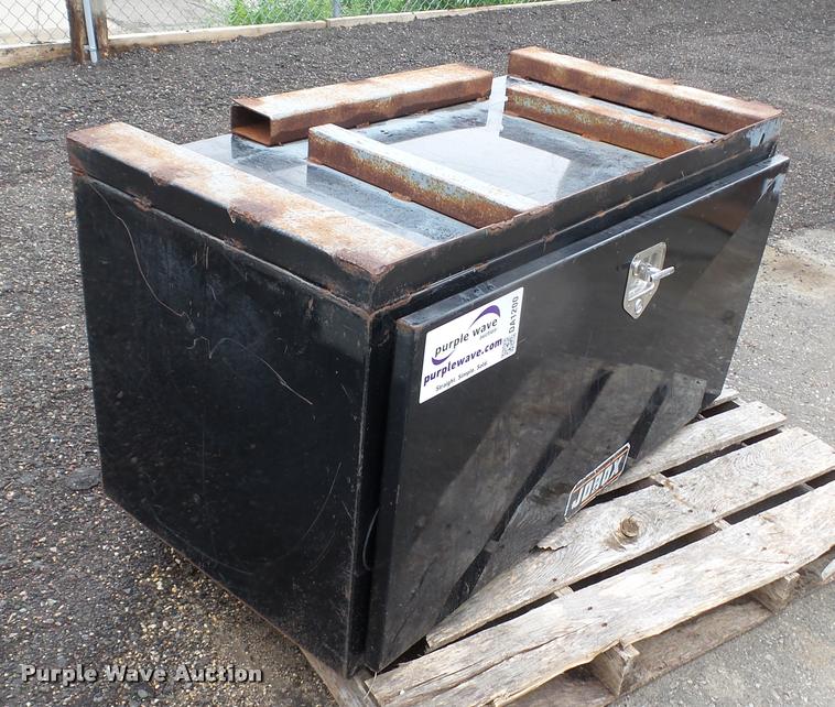 image for item DA1200 2007 Jobox toolbox