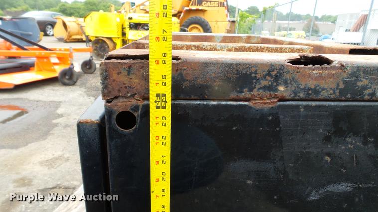 image for item DA1200 2007 Jobox toolbox