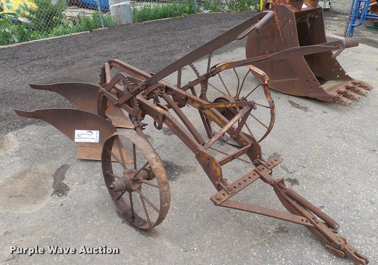 image for item DA1201 Two bottom plow