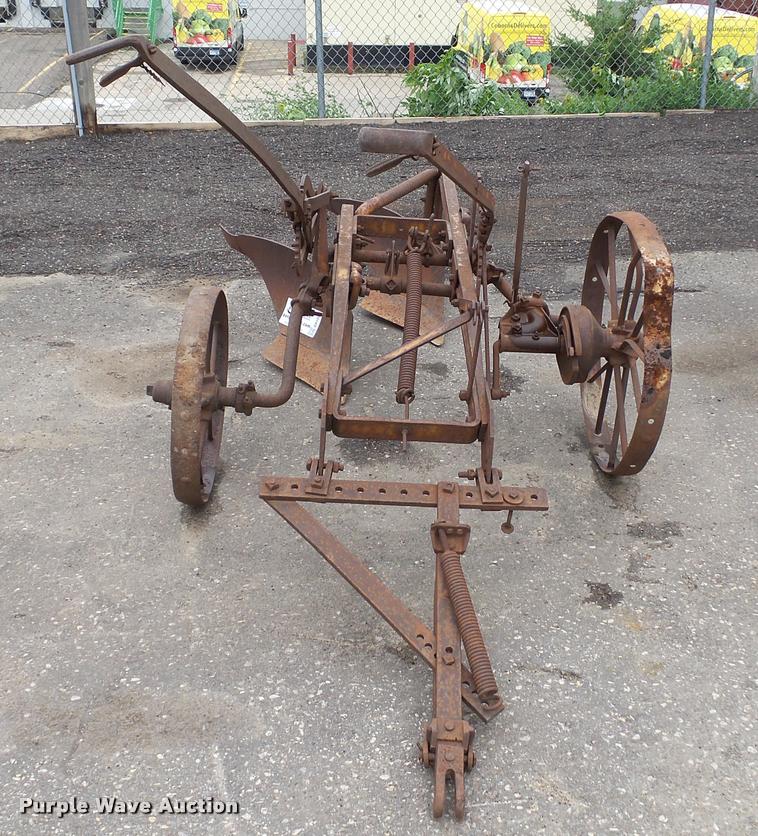 image for item DA1201 Two bottom plow