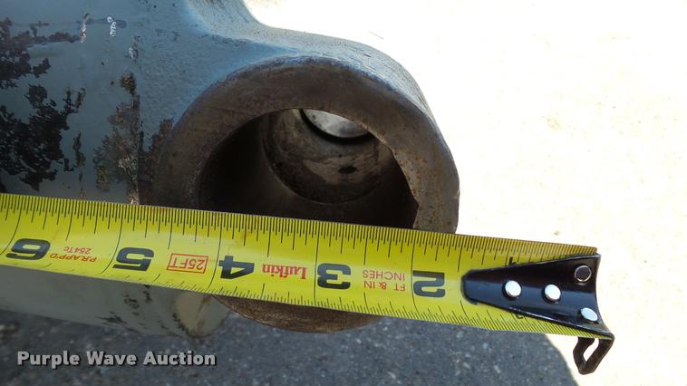 image for item DA1208 (2) hydraulic cylinders