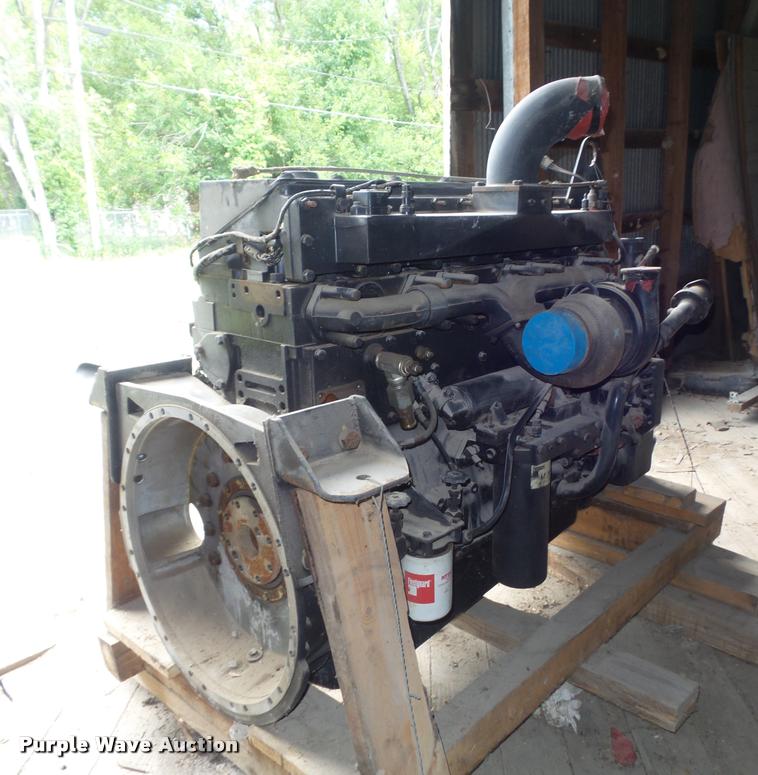 image for item CC9593 1992 Cummins L10-280E six cylinder diesel engine