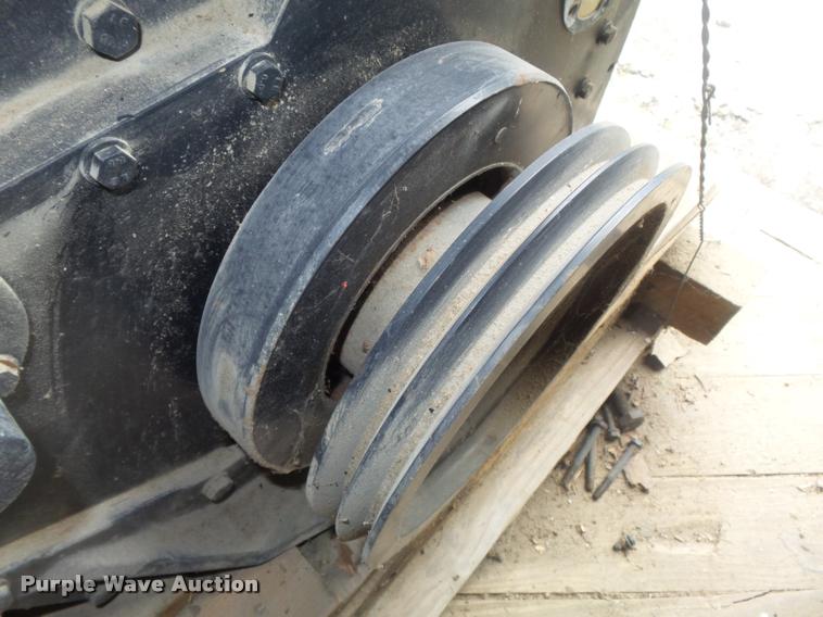 image for item CC9593 1992 Cummins L10-280E six cylinder diesel engine