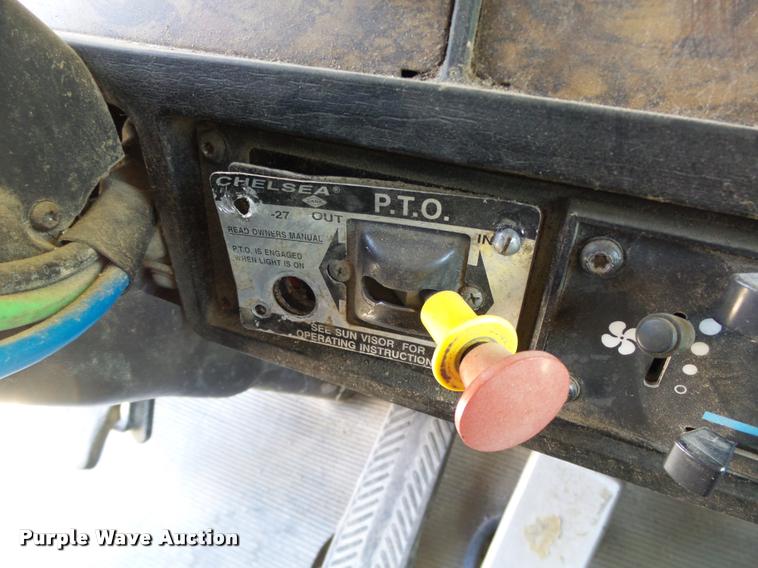 image for item DB4073 1999 Kenworth T800 semi truck