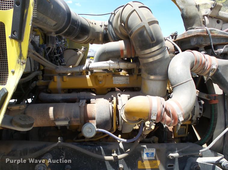 image for item DB4073 1999 Kenworth T800 semi truck