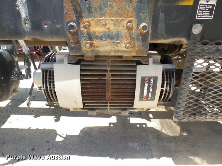 image for item DB4073 1999 Kenworth T800 semi truck