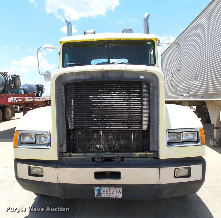 image for item DB4074 1996 Freightliner FLD semi truck
