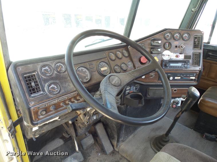 image for item DB4074 1996 Freightliner FLD semi truck