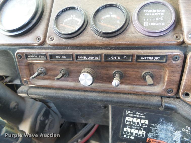 image for item DB4074 1996 Freightliner FLD semi truck