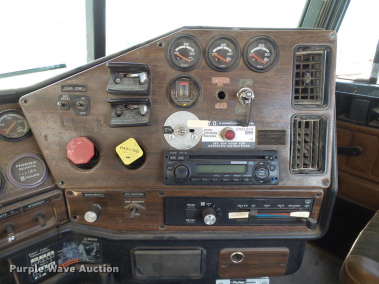 image for item DB4074 1996 Freightliner FLD semi truck