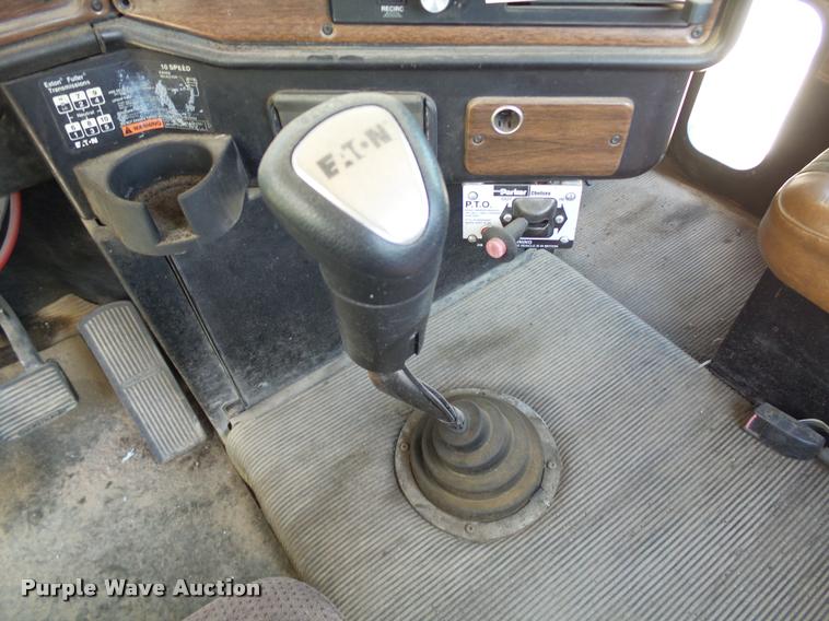 image for item DB4074 1996 Freightliner FLD semi truck