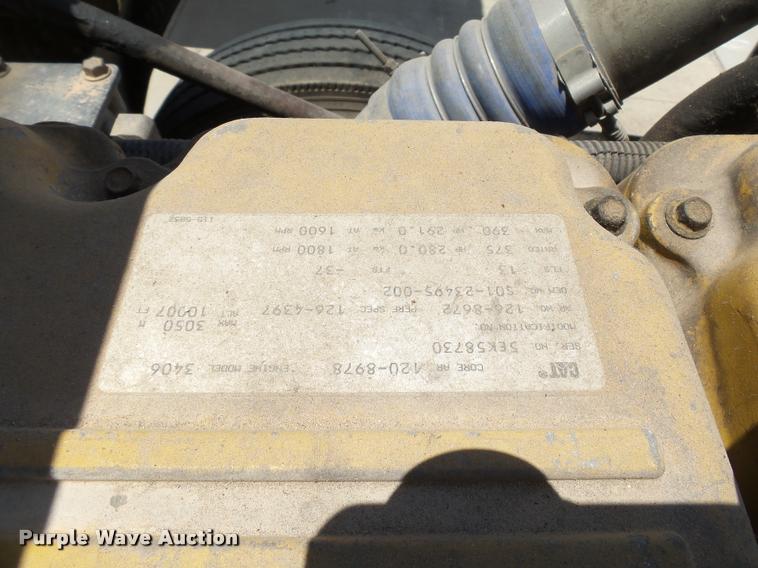 image for item DB4074 1996 Freightliner FLD semi truck