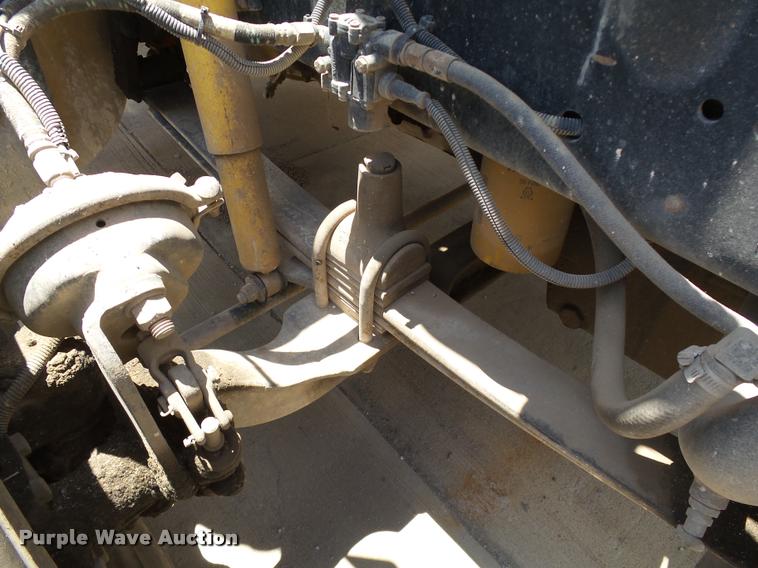 image for item DB4074 1996 Freightliner FLD semi truck