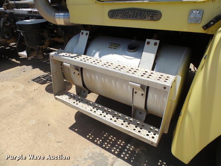 image for item DB4074 1996 Freightliner FLD semi truck