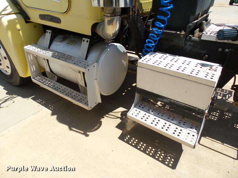 image for item DB4074 1996 Freightliner FLD semi truck