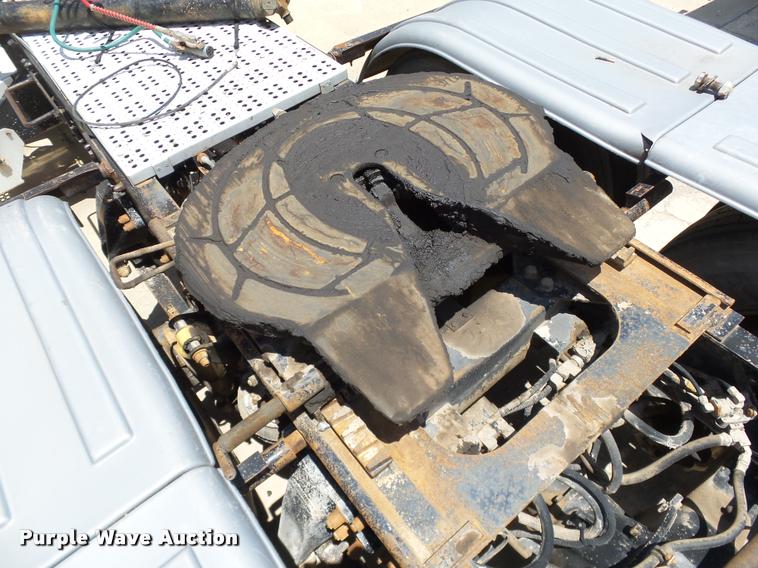 image for item DB4074 1996 Freightliner FLD semi truck