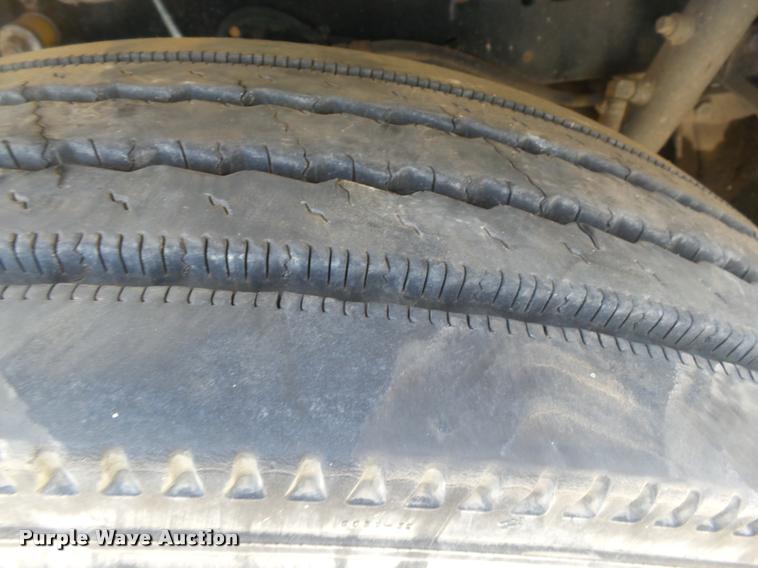 image for item DB4074 1996 Freightliner FLD semi truck