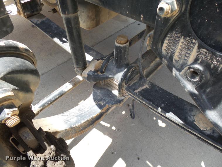 image for item DB4075 2009 Freightliner FLD120 SD semi truck