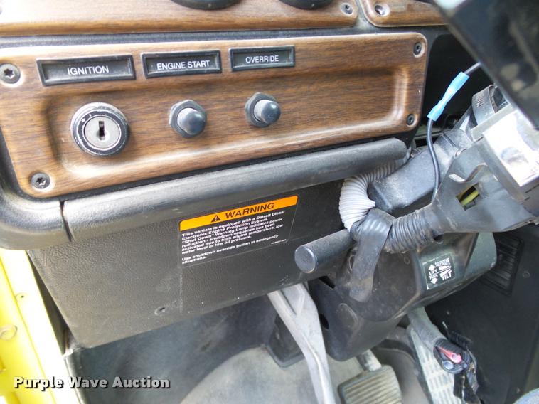 image for item DB4076 2009 Freightliner FLD120 SD semi truck