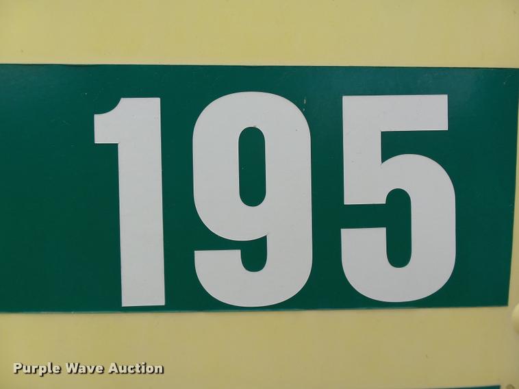 image for item DB4076 2009 Freightliner FLD120 SD semi truck