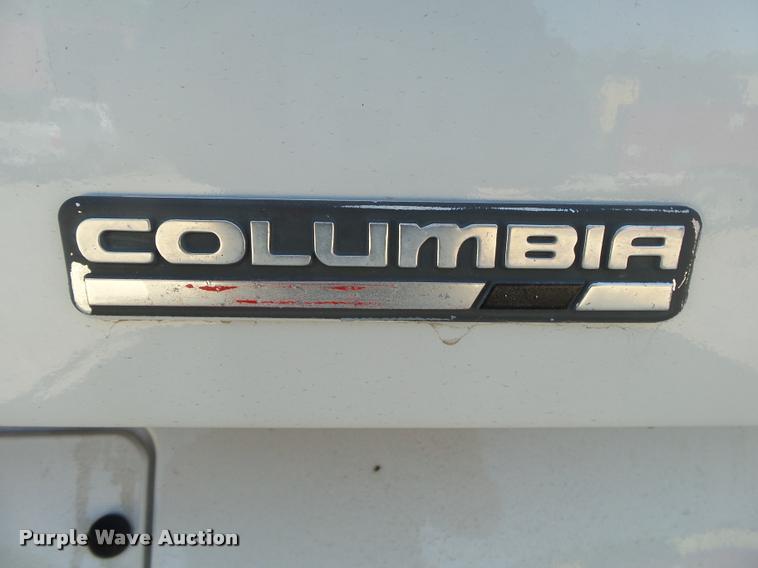 image for item DB7430 2003 Freightliner Columbia semi truck