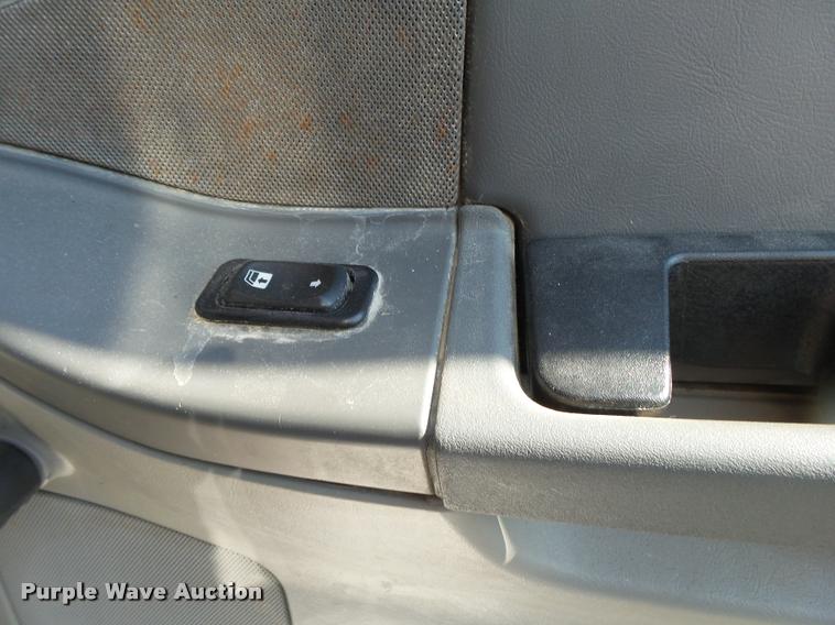 image for item DB7430 2003 Freightliner Columbia semi truck