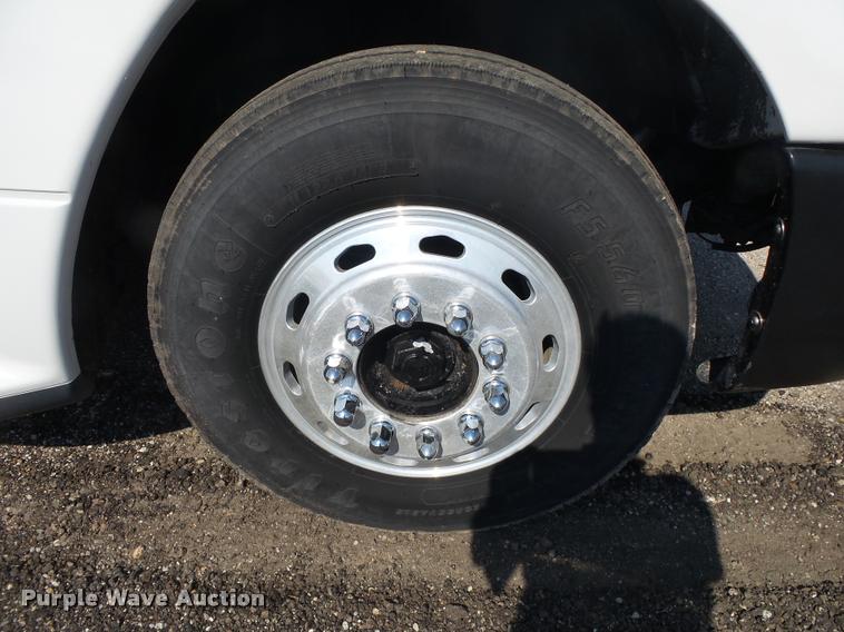 image for item DB7430 2003 Freightliner Columbia semi truck