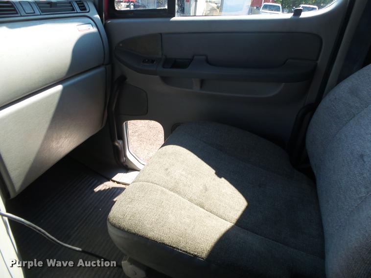 image for item DB7430 2003 Freightliner Columbia semi truck