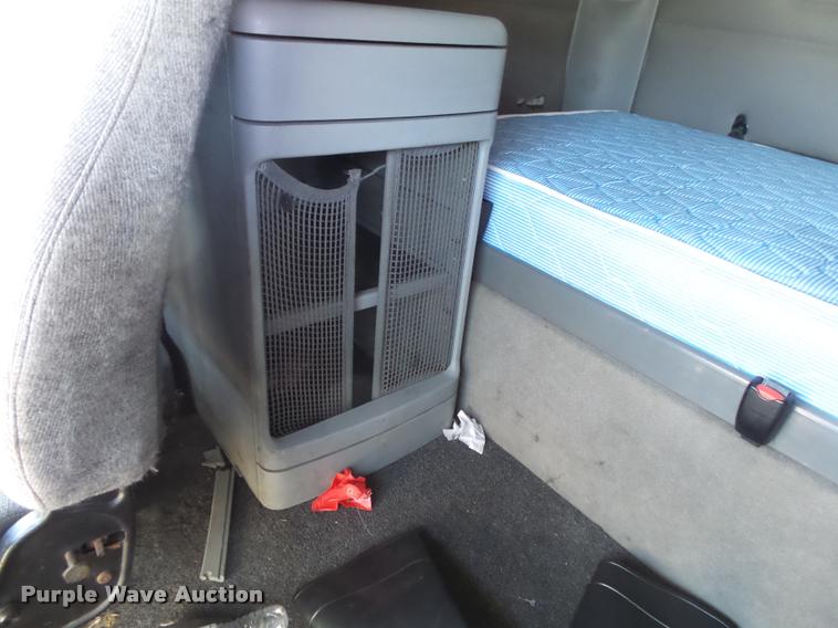 image for item DB7430 2003 Freightliner Columbia semi truck