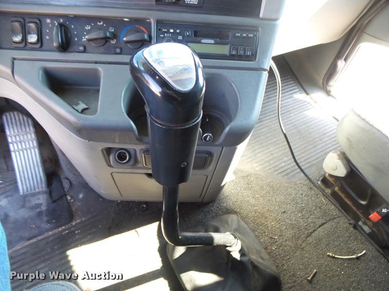 image for item DB7430 2003 Freightliner Columbia semi truck