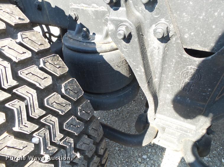 image for item DB7431 2003 Kenworth T800 semi truck