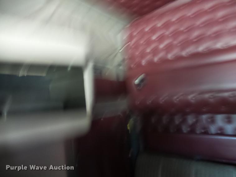 image for item DB7431 2003 Kenworth T800 semi truck