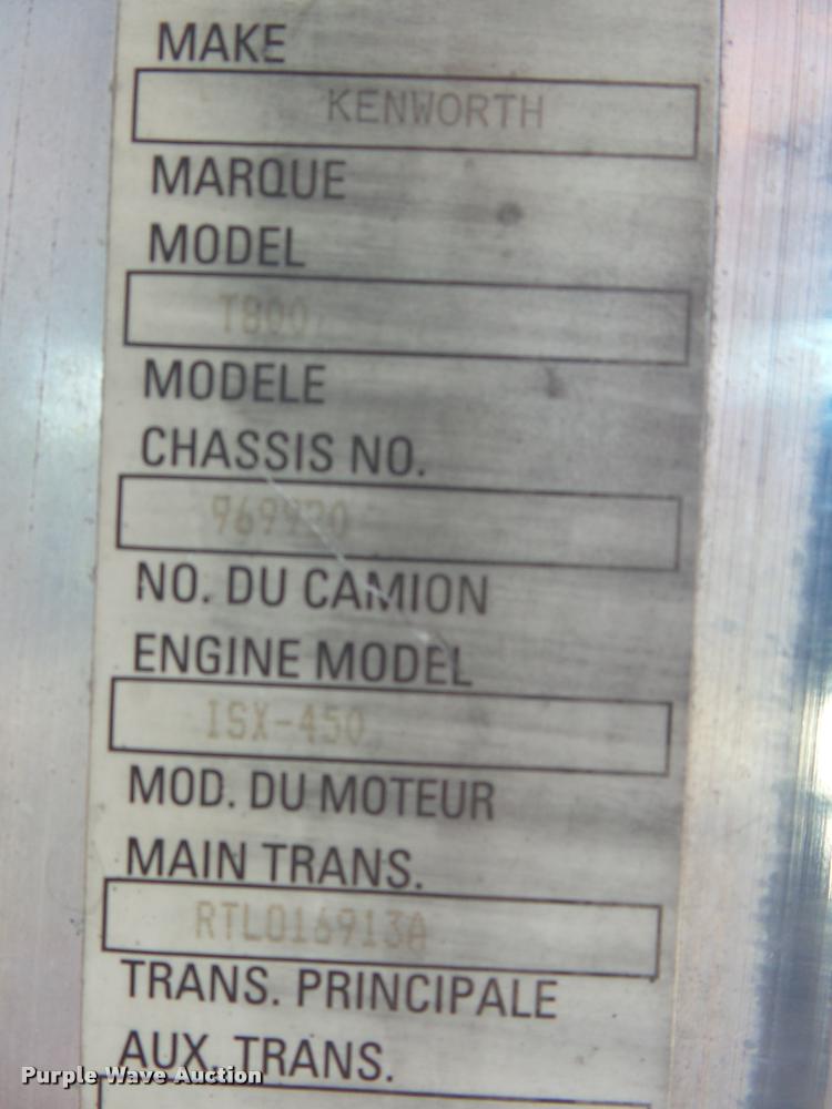 image for item DB7431 2003 Kenworth T800 semi truck