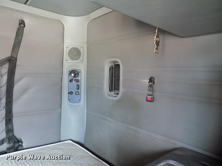 image for item DC4935 2003 Freightliner ST120 semi truck