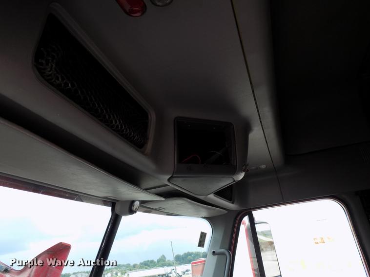 image for item DC4935 2003 Freightliner ST120 semi truck