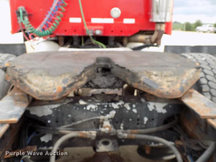 image for item DC4935 2003 Freightliner ST120 semi truck