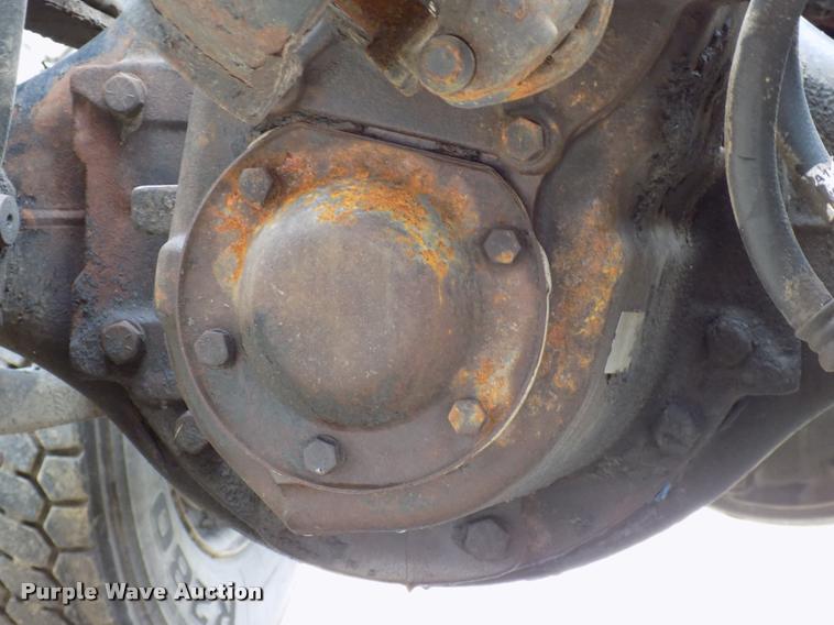 image for item DC4935 2003 Freightliner ST120 semi truck