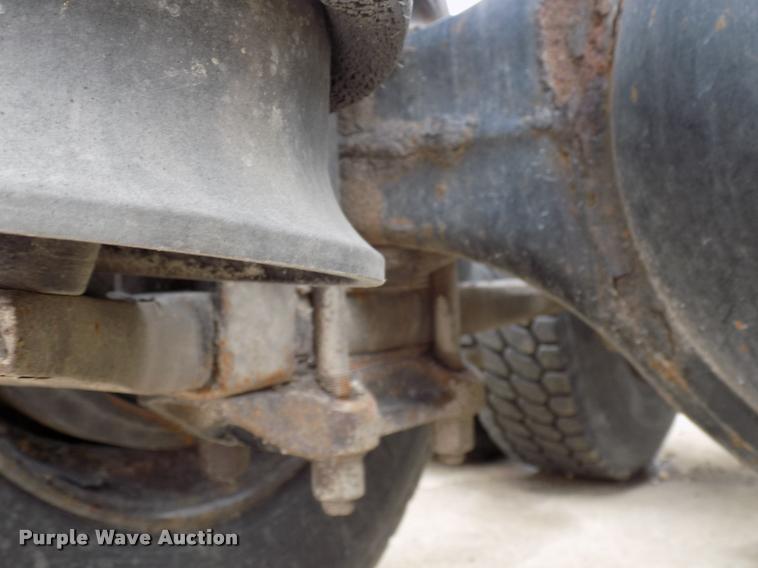 image for item DC4935 2003 Freightliner ST120 semi truck