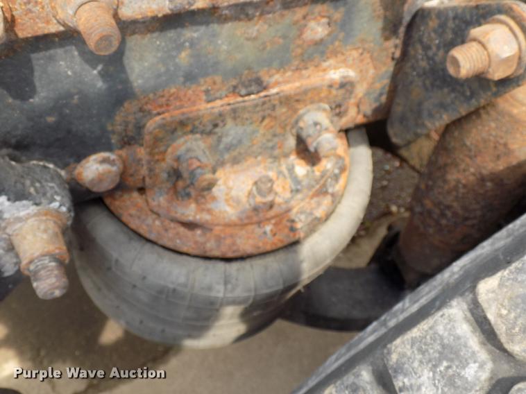 image for item DC4935 2003 Freightliner ST120 semi truck