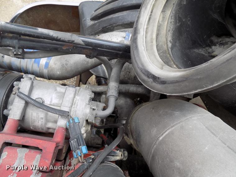 image for item DC4935 2003 Freightliner ST120 semi truck