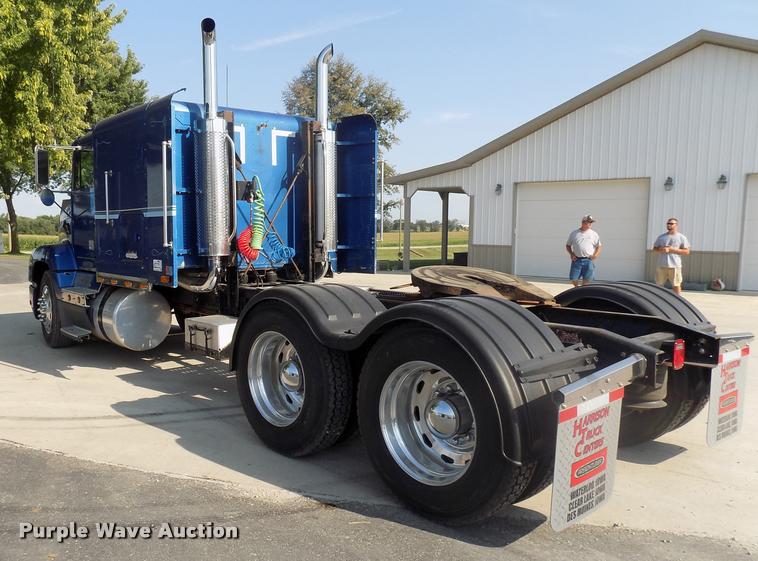 image for item DC4936 1993 Freightliner FDL112 semi truck