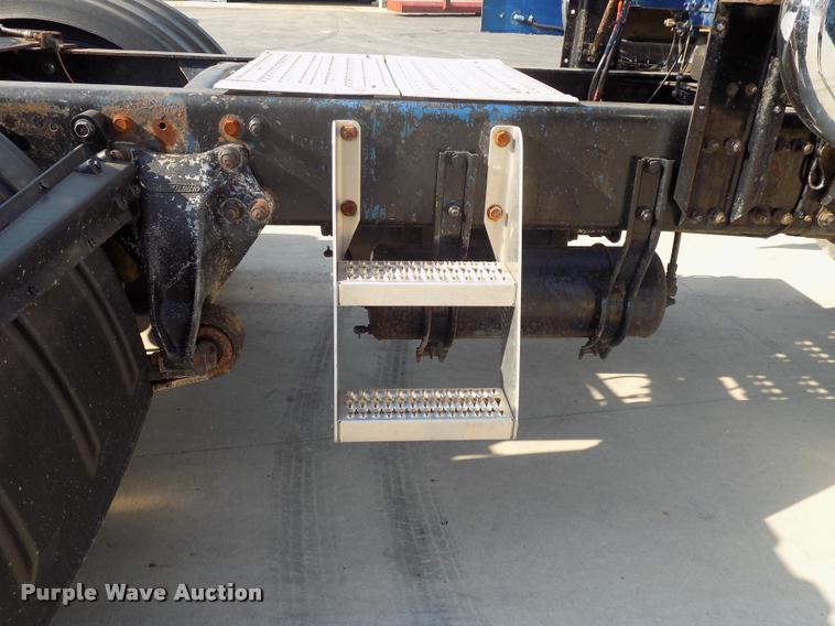 image for item DC4936 1993 Freightliner FDL112 semi truck